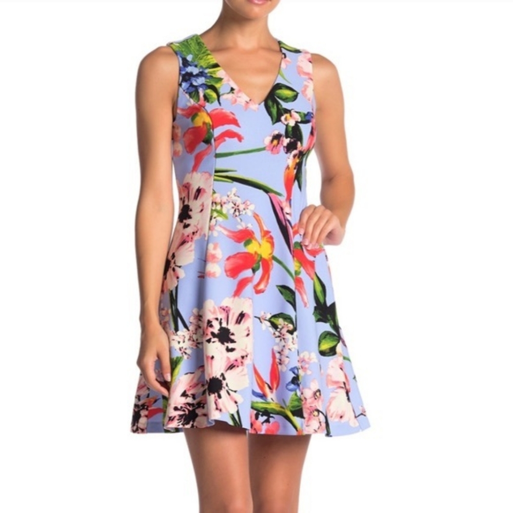 Vince Camuto Vneck Aline Tropical Floral Bird of Paradise 8 Blue Pink NWT